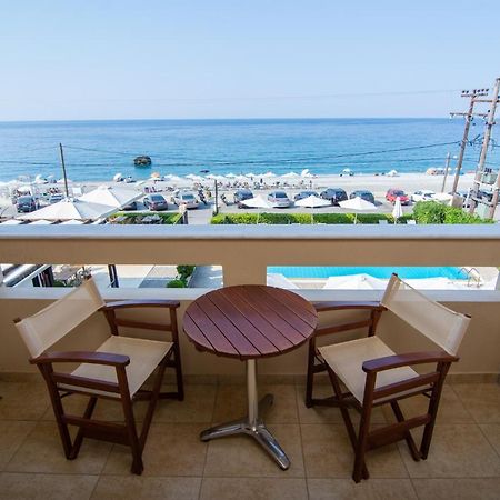 Готель Casa Laios Paralia Chiliadou Екстер'єр фото