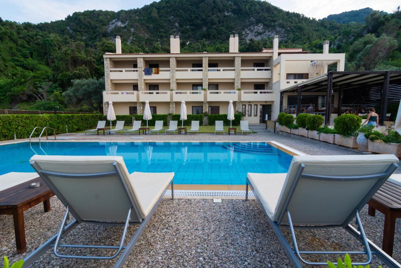 Готель Casa Laios Paralia Chiliadou Екстер'єр фото