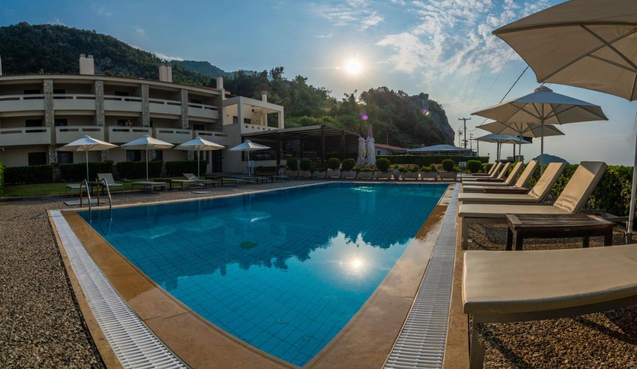 Готель Casa Laios Paralia Chiliadou Екстер'єр фото