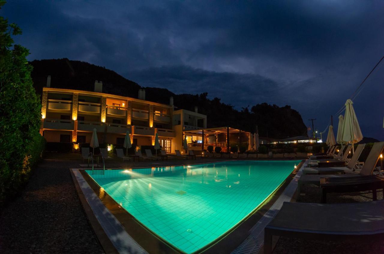Готель Casa Laios Paralia Chiliadou Екстер'єр фото